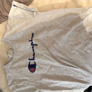 Whit grey champion t